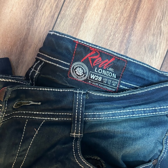 Jeans - Picture 16 of 16